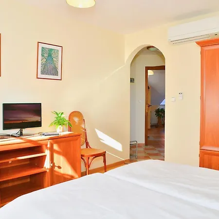 Bed & Breakfast Nyerges Vendegfogado 3*
